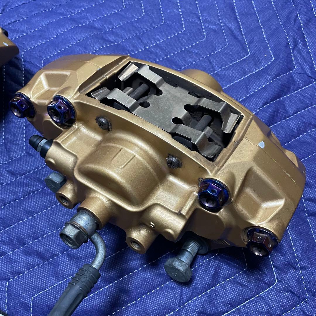 だ*ま様 Y51,V36,アケボノリアブレーキキャリパーとスロット付きリアロータ