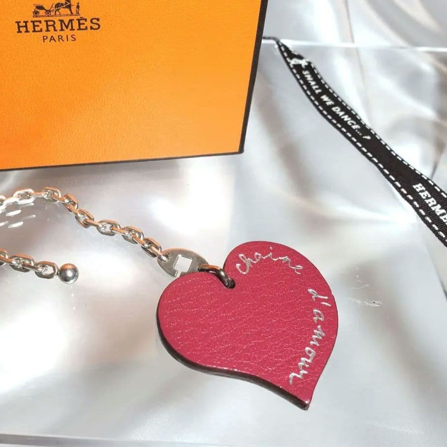 【極美品】 エルメス ハート チャーム レザー k015