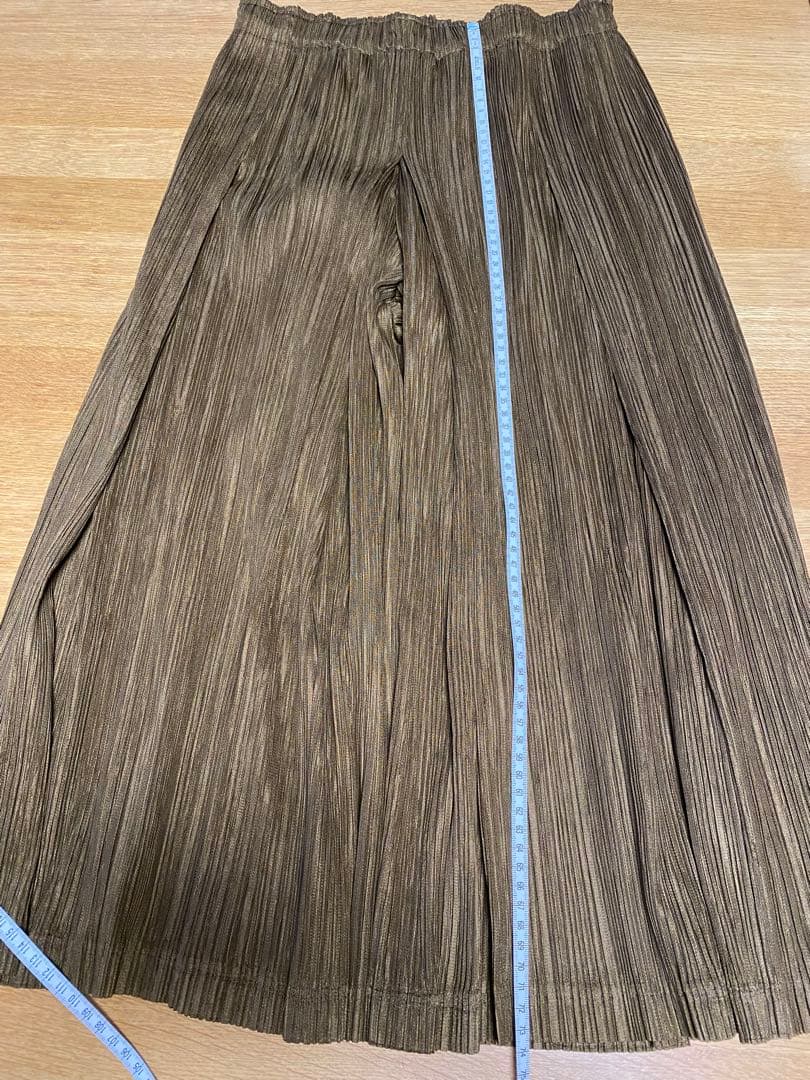 お値引き！プリーツプリーズ　キュロットパンツ