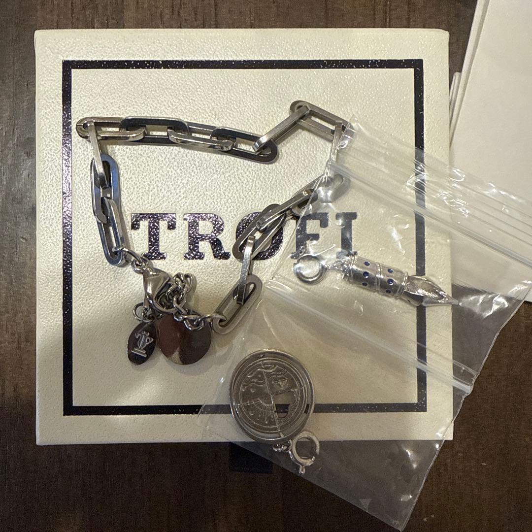 TROFI ブレスレット