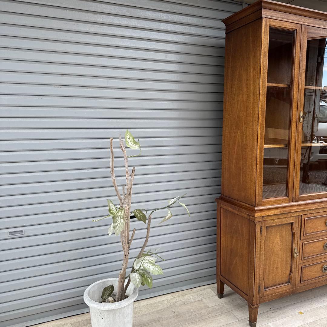 ドレクセルヘリテイジ トライユン　食器棚　カップボード　飾り棚　ドレクセル