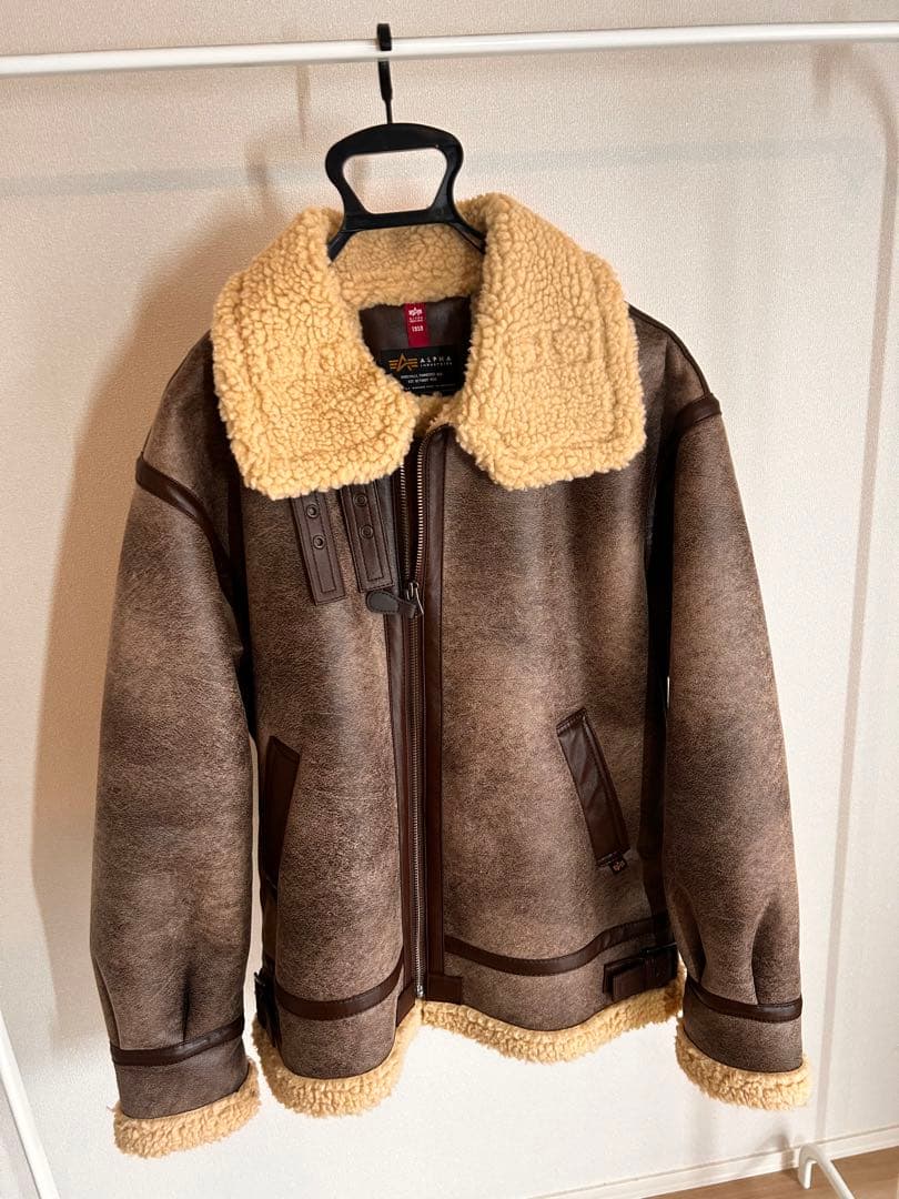 ALPHA フライトジャケット