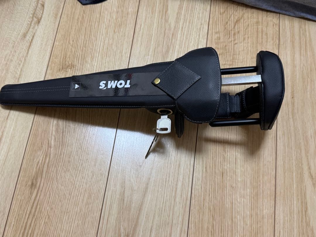 トムス ハンドルロック ステアリングロック　TOMS