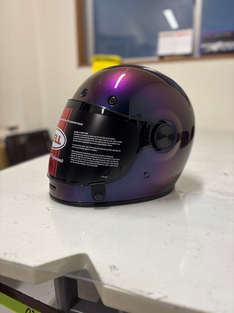 エ*ん様 BELL bullitt マジョーラ アンドロメダ スモークシールド