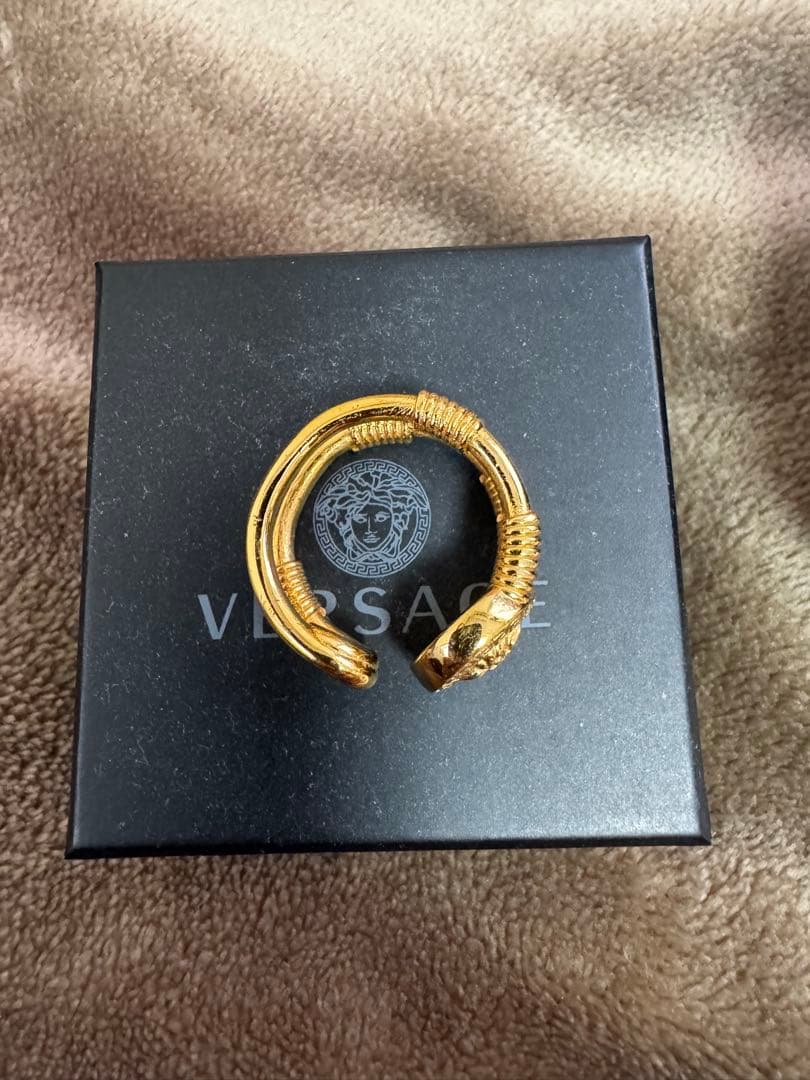 VERSACE ゴールド メダリオンリング
