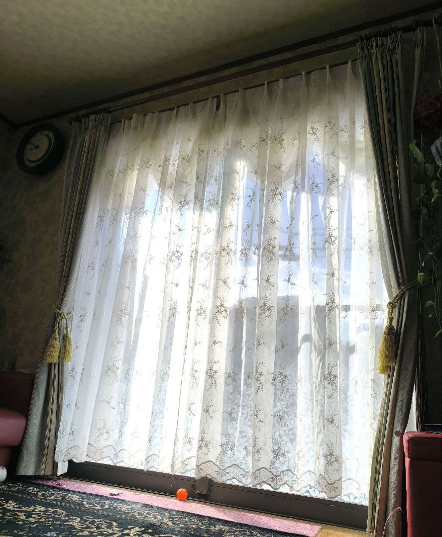 掃き出し窓【こたつねこ様オーダー品　花柄刺繍トルコレース】ハンドメイド