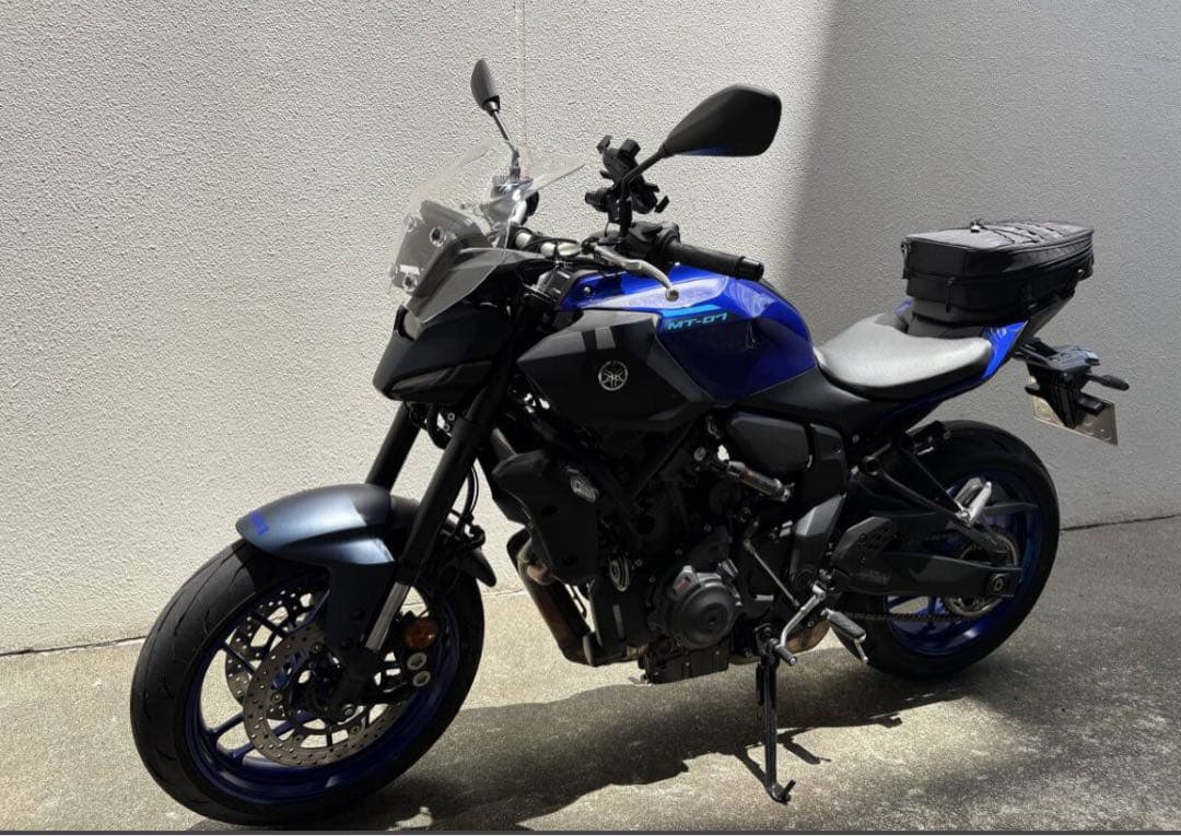 YAMAHA MT-07(2025～) スクリーン+マルチマウントステー