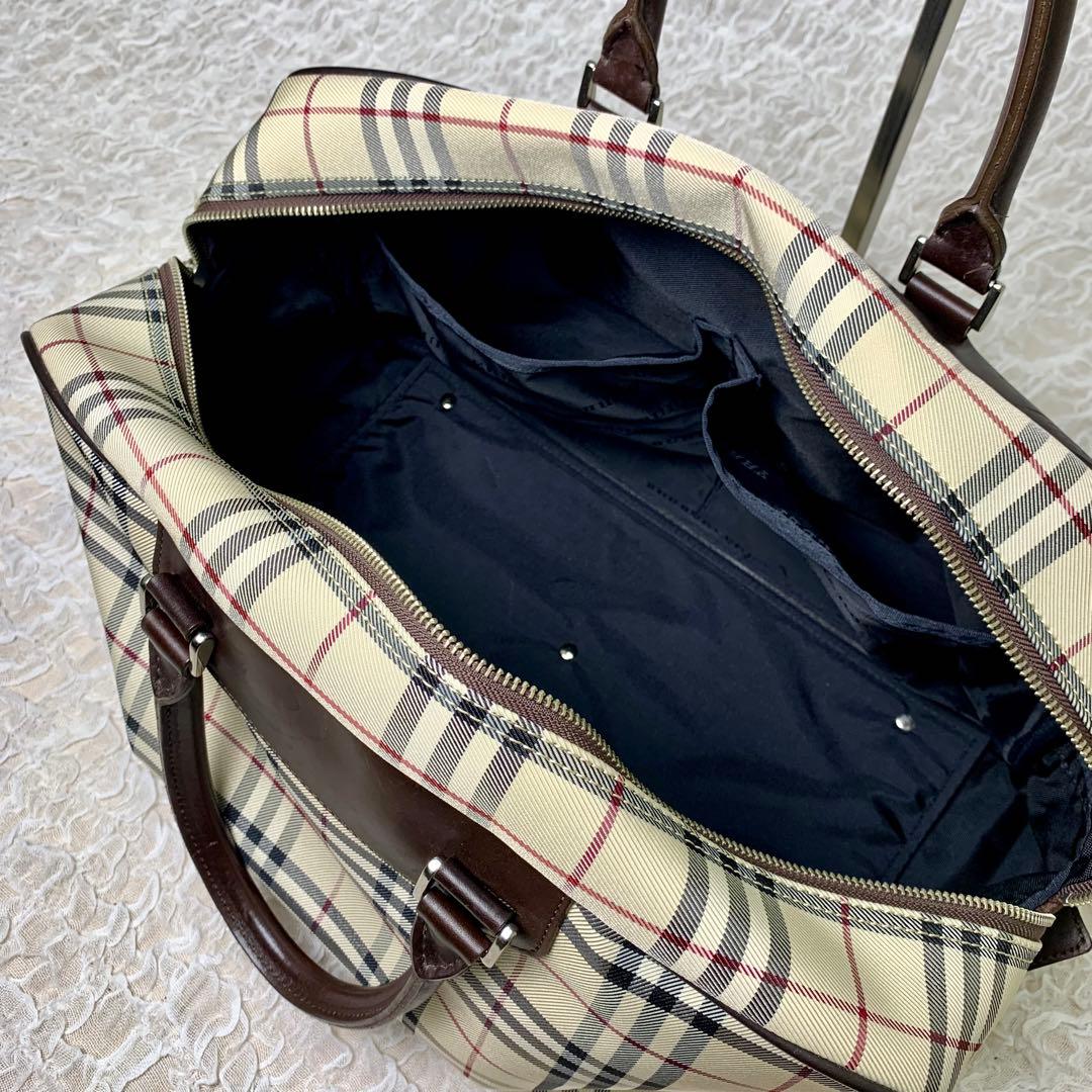 【極美品】BURBERRY ノバチェック　ボストンバッグ　ロゴプレート