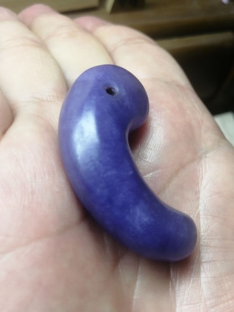 ★【ジャッキー】古墳期　『糸魚川紫翡翠勾玉』5.20cm。超琅玕翡翠。宝石