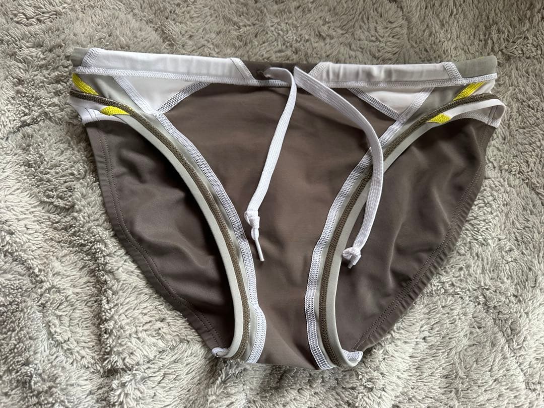 speedo 競泳水着 ブラウン/ホワイト/イエロー