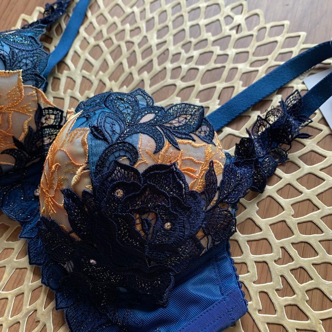 【タグ付新品未使用】サルート 店舗限定 97G マレフィセント D65/M