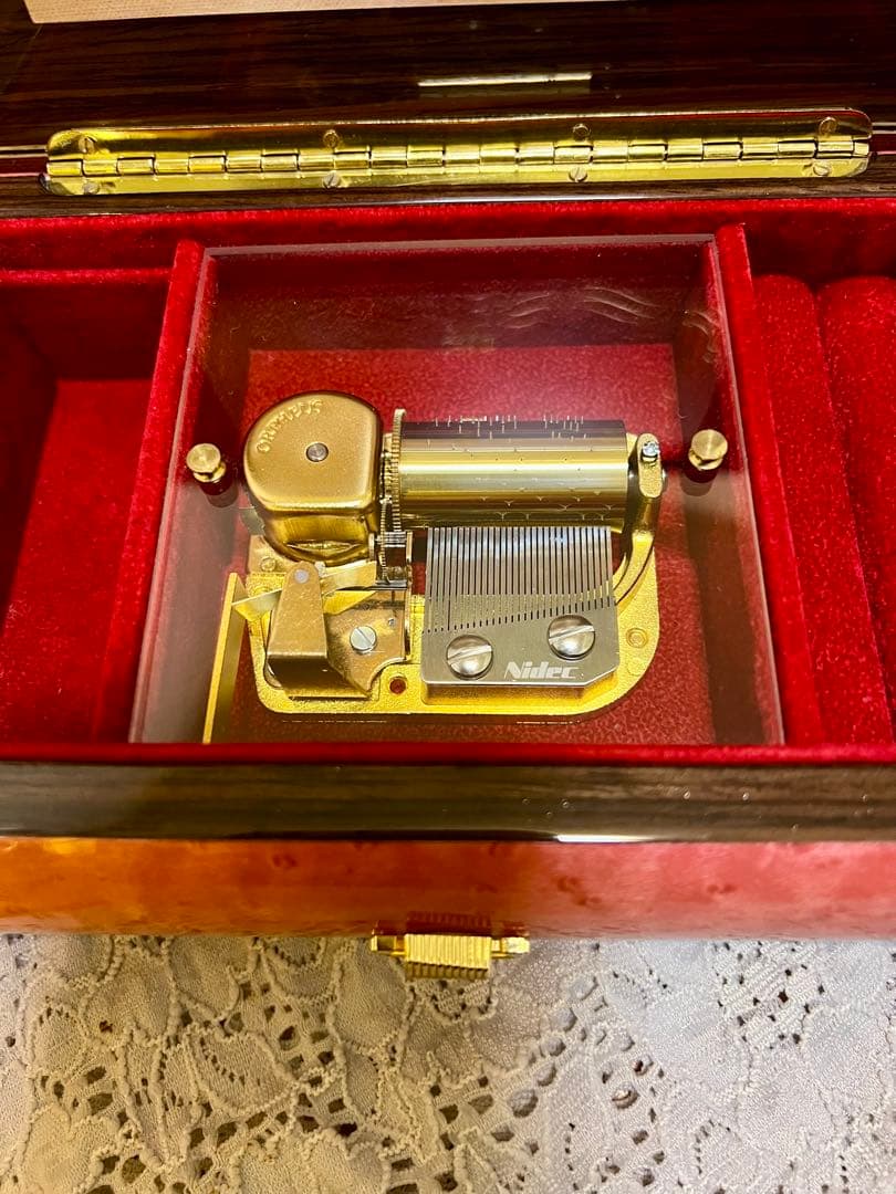 「オルフェウス」金魚花火(大塚愛)サンキョ象嵌ジュエルBOXオルゴール(30弁)