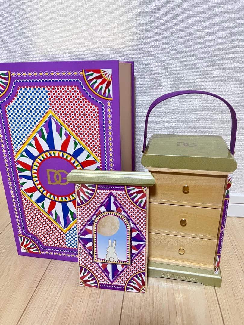 ドルチェ＆ガッバーナ ノベルティ　兎　デザインギフトボックス　ショッパー付き