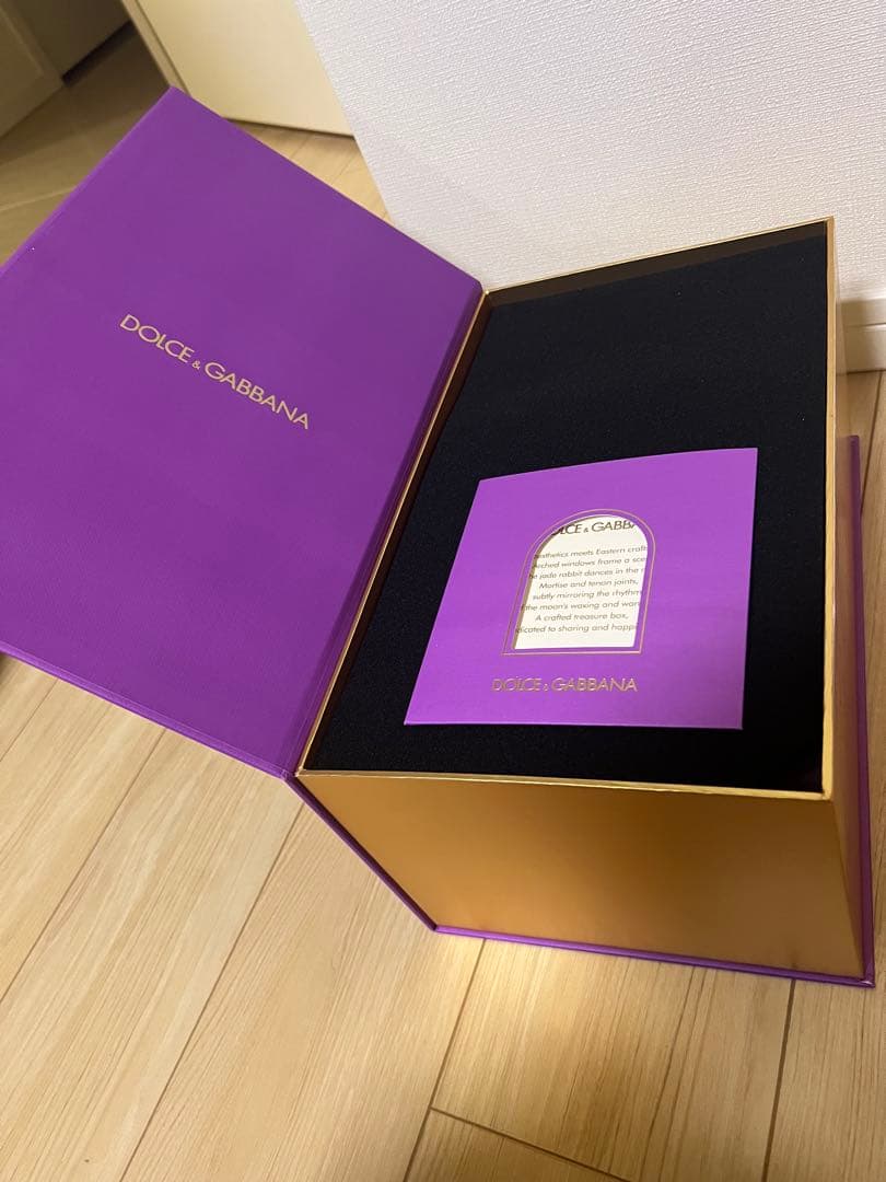 ドルチェ＆ガッバーナ ノベルティ　兎　デザインギフトボックス　ショッパー付き