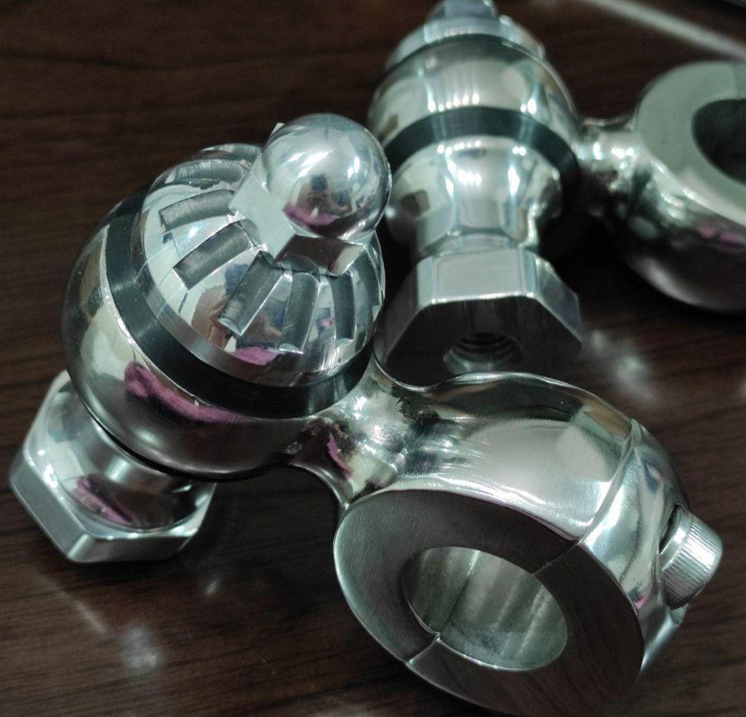 ドッグボーンライザー！ステンレス製　Misumi　フランダース　管070231