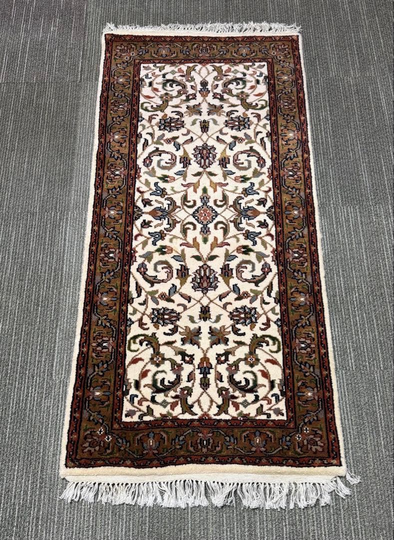 閉店セール定価70000天然ウール100%高級手織り絨毯　ギャッベ