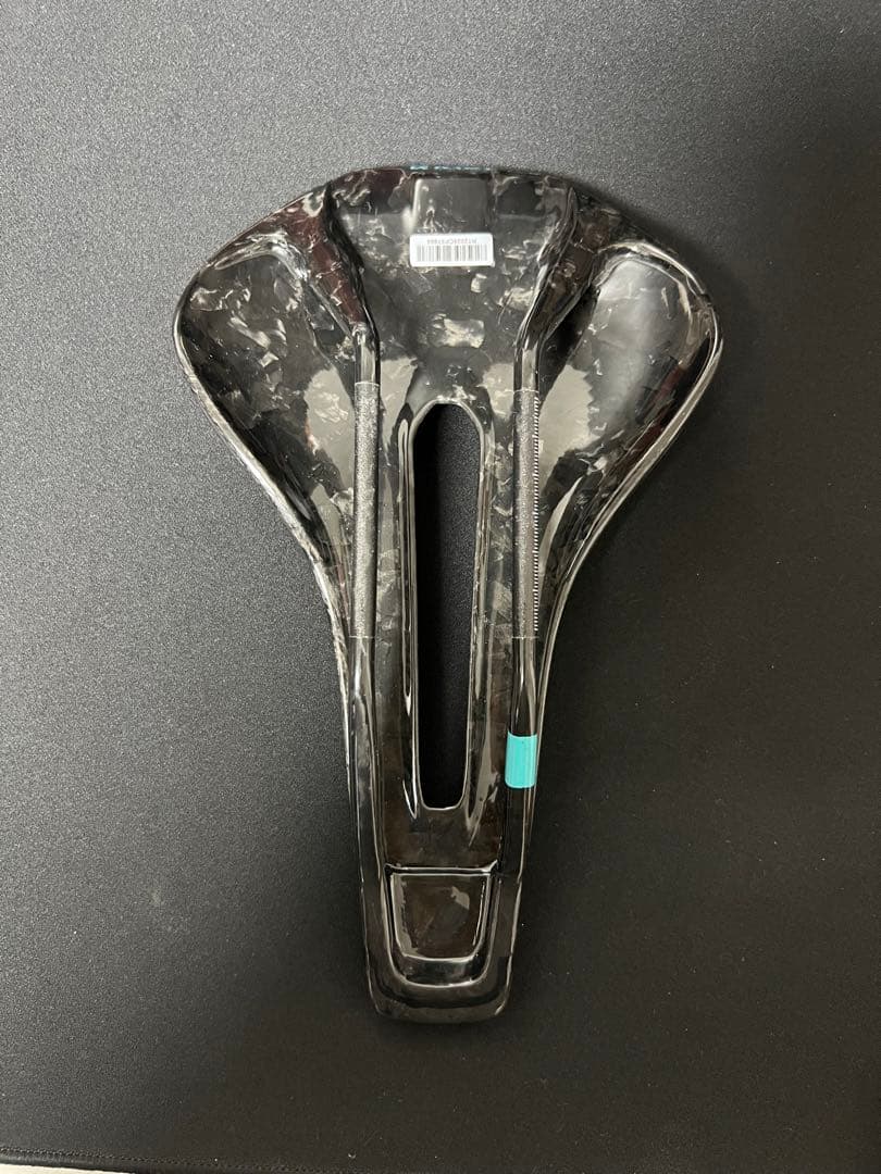 新品 RYET エアロ フルカーボン 3Dプリント サドル 軽量