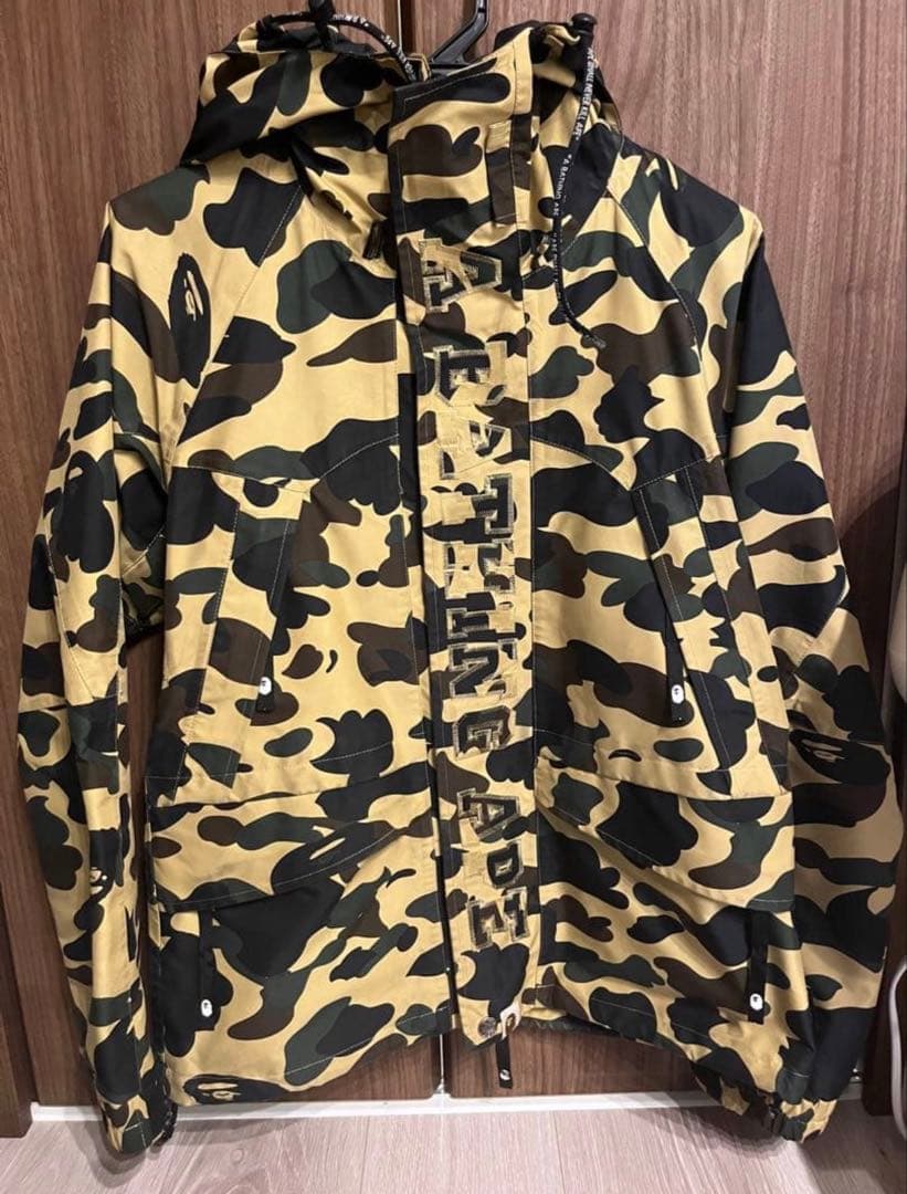 A BATHING APE マウンテンパーカー　スノボジャケット　GORETEX