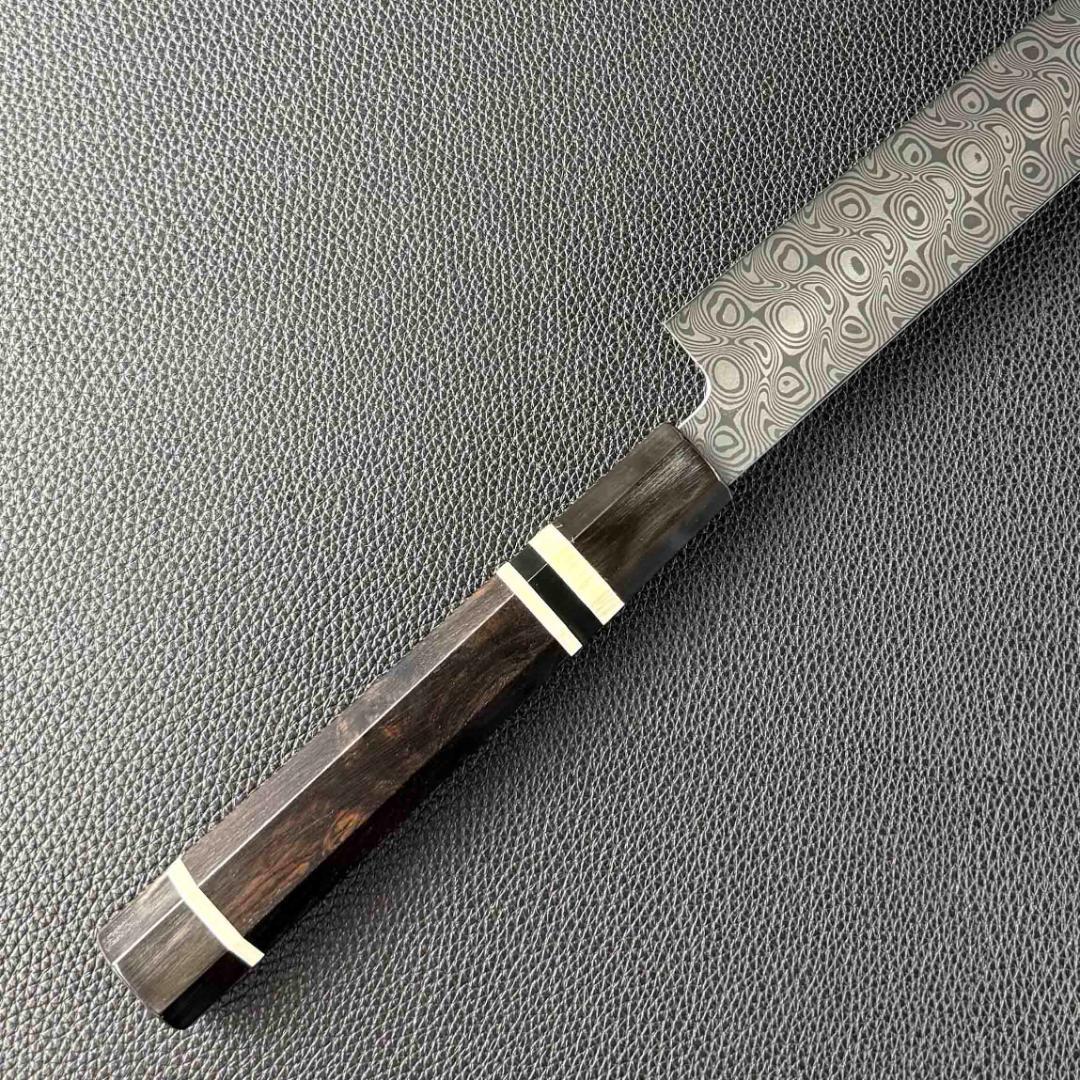9631新品 ダマスカス切付包丁 尺 深海波紋105層 黒檀黒水牛白三本巻八角柄