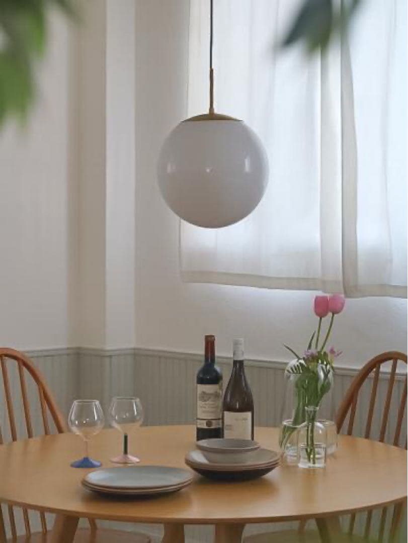 ホワイトガラス ペンダントライト ゴールド