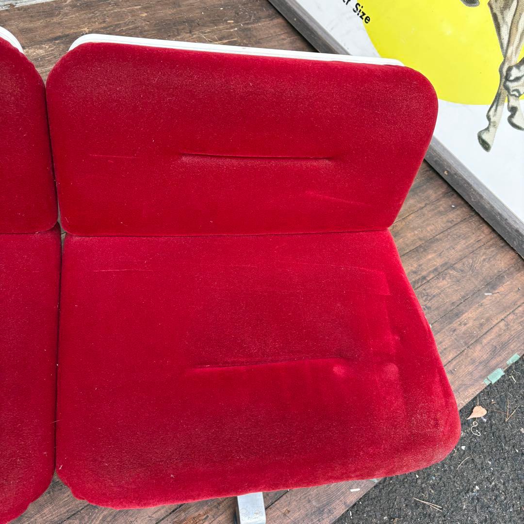 昭和レトロ オカムラ 3人掛け ベンチシート 赤 ベロア 待合椅子 ロビーチェア