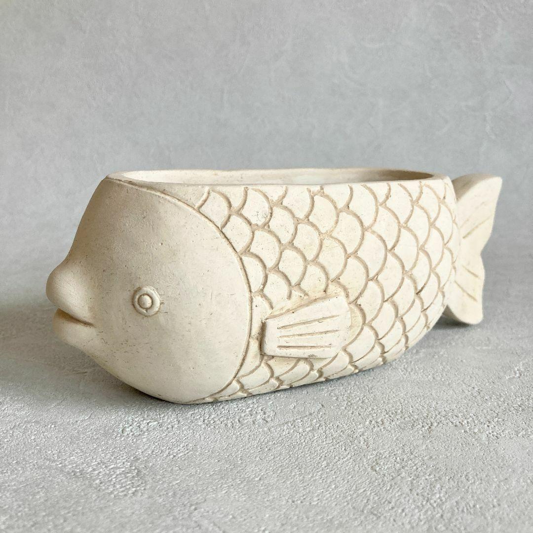 魚と顔の陶器製置物セット