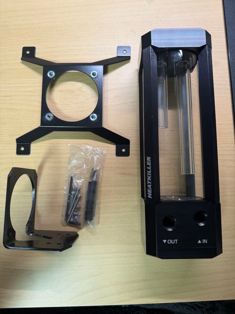 Heatkiller D5ポンプ リザーバー　150mm その1とその2