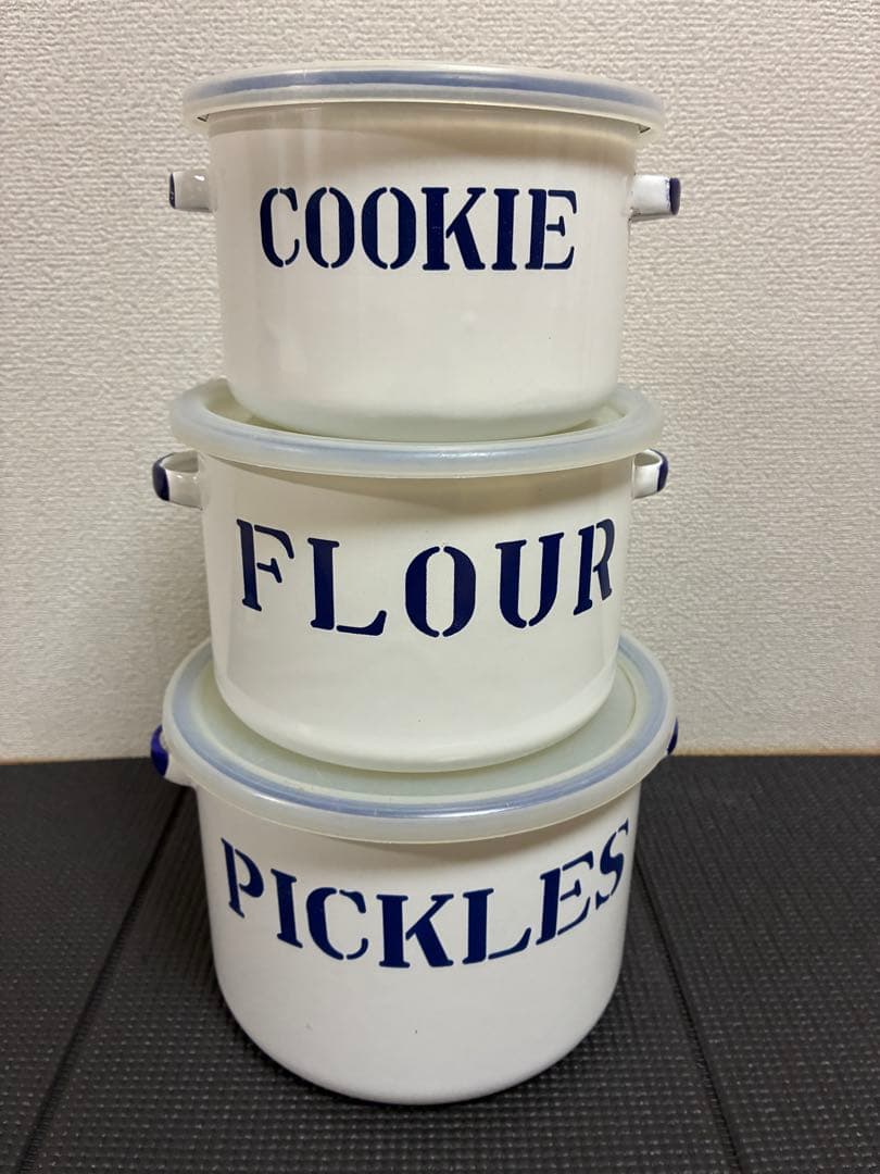 カントリー雑貨　ホーロー容器　保存容器　 入れ子　3点　セット