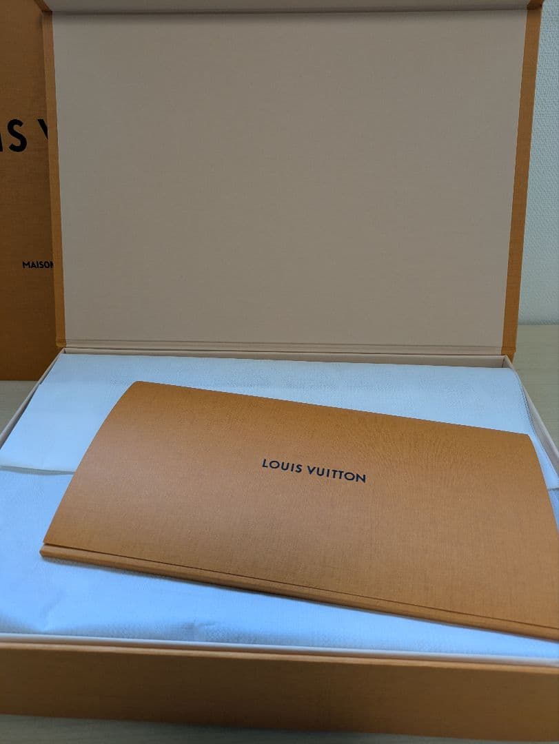 LOUISVUITTON マフラー　ルイ・ヴィトン　エシャルプ・カーディフ