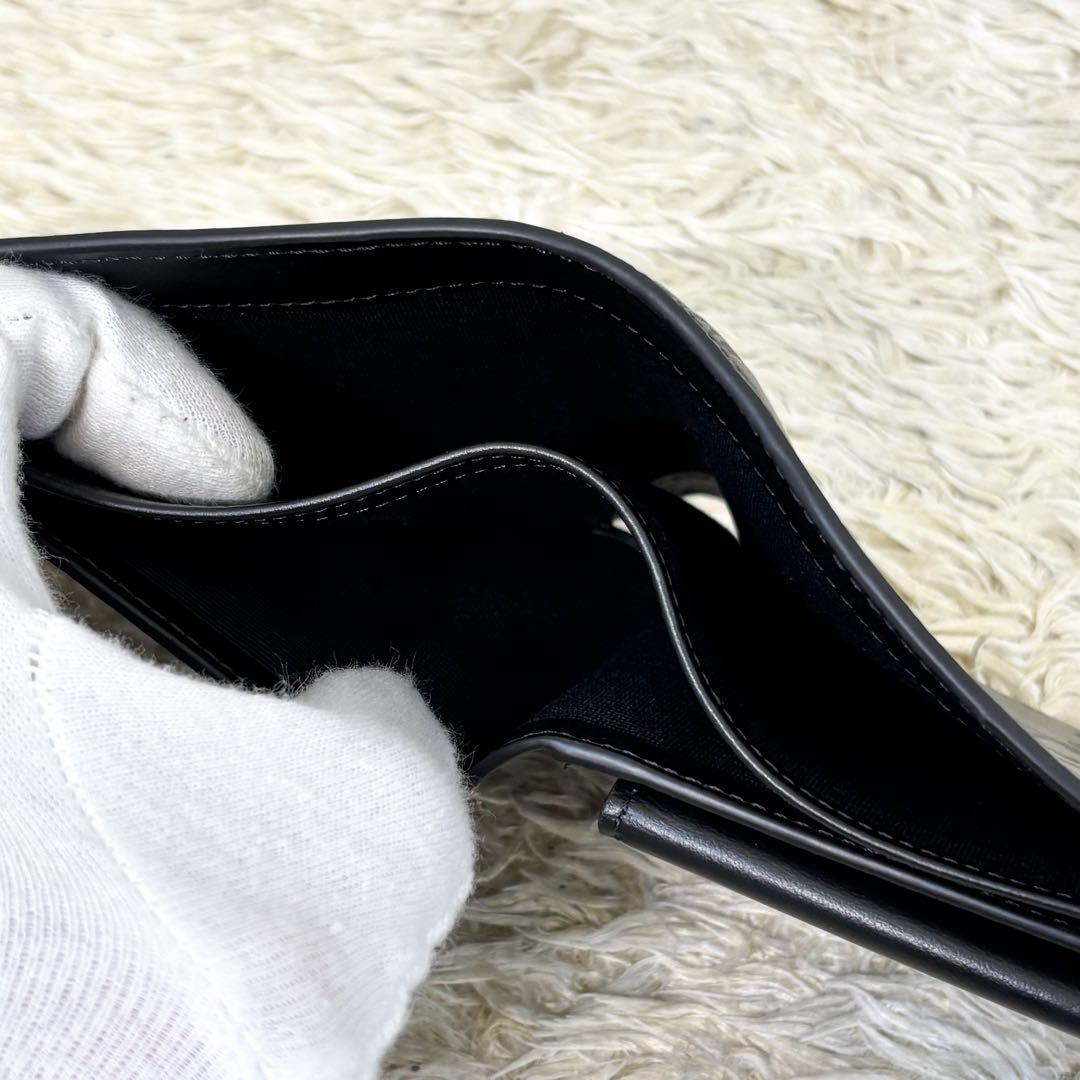 【極美品】セリーヌ バイフォールドウォレット トリオンフ ブラック 二つ折り