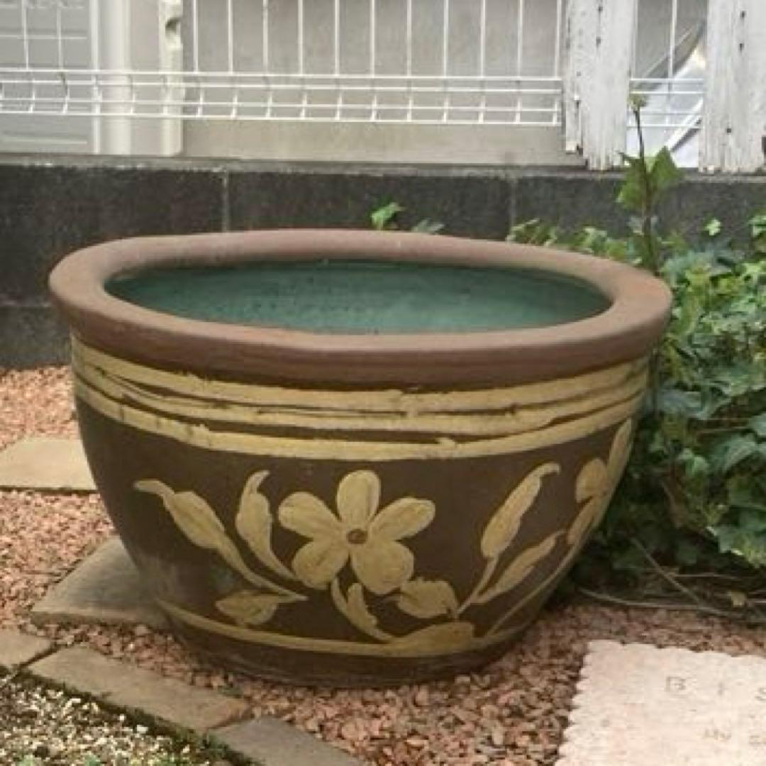 特大　水鉢　メダカ鉢　睡蓮鉢　金魚鉢　陶器製　ガーデニング