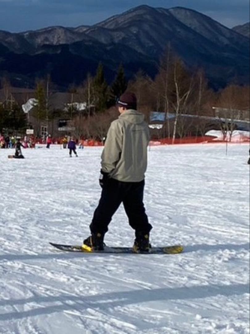 SPECIAL GUEST フード付きジャケット ベージュ