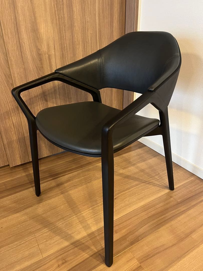【極美品】Cassina 133 ICO アームチェア（52.8万円）