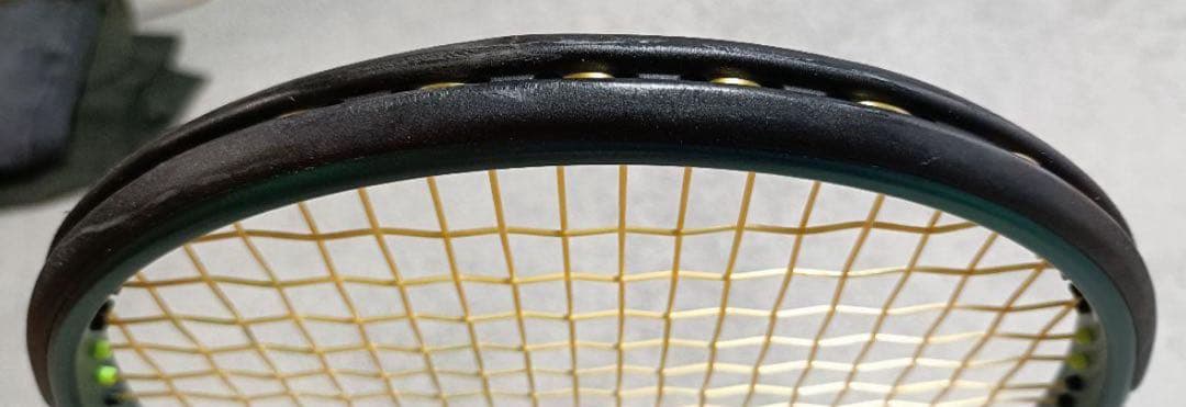 【美品】Wilson Blade 98 V9 18×20【G3】