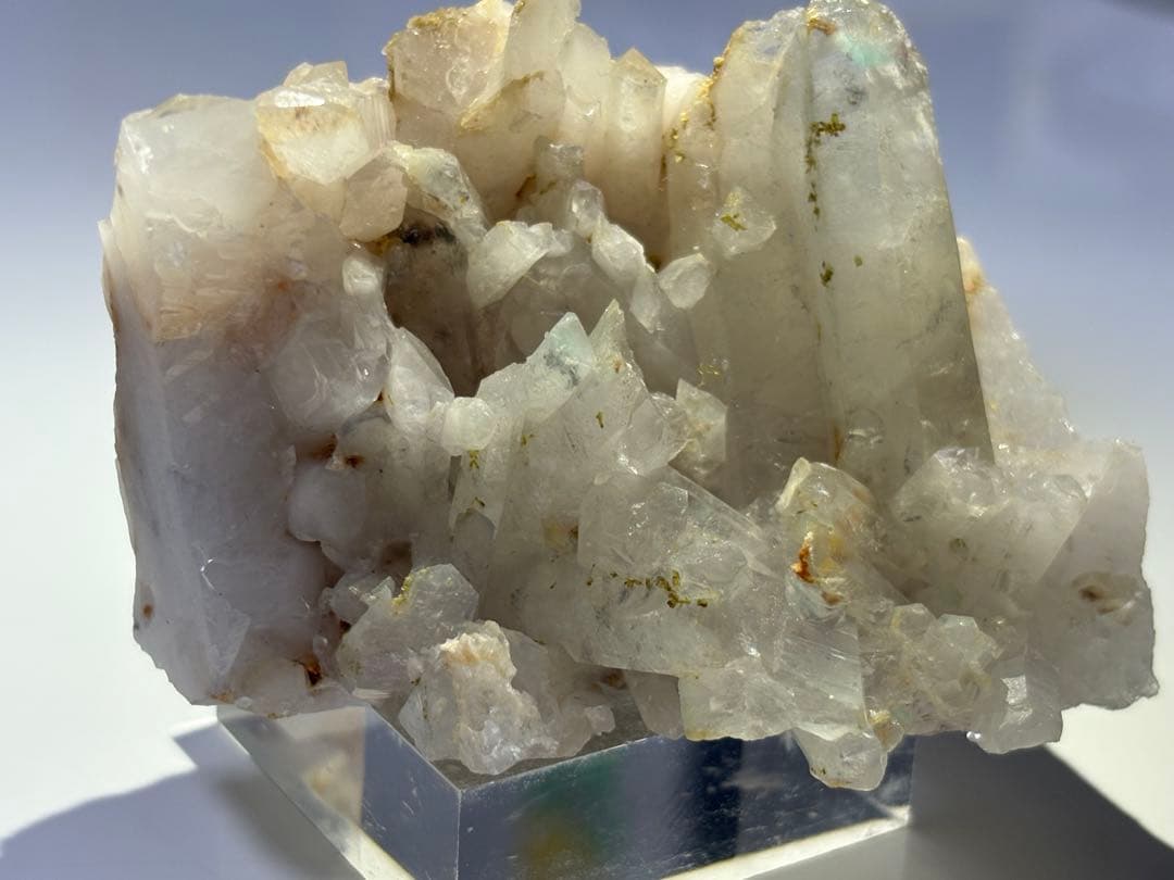 アホー石　アホイト　アホアイト　大きな水晶クラスター　メッシーナ産　天使の石