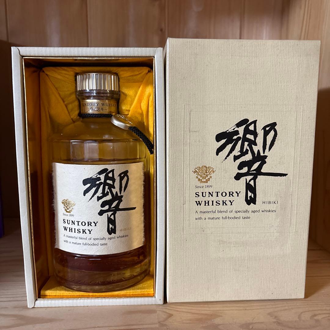 SUNTORY HIBIKI 700ml ウイスキー