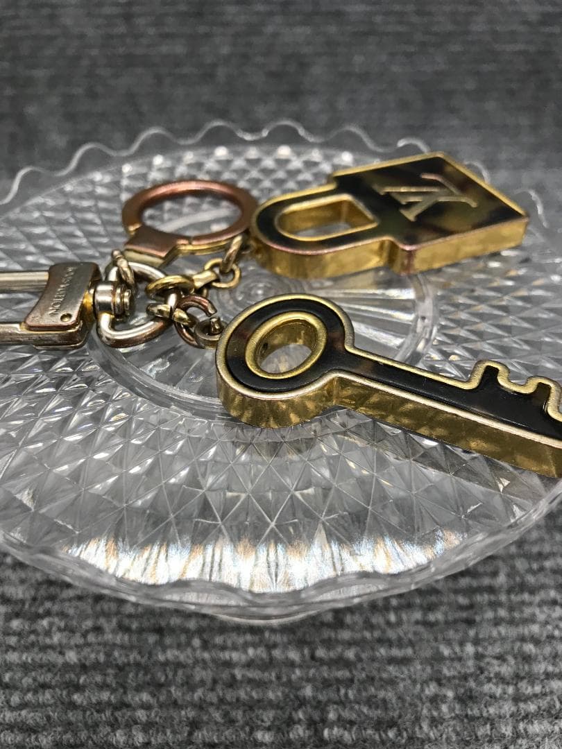 LOUIS VUITTON　キーホルダー　コンフィダンス　カデナ　385