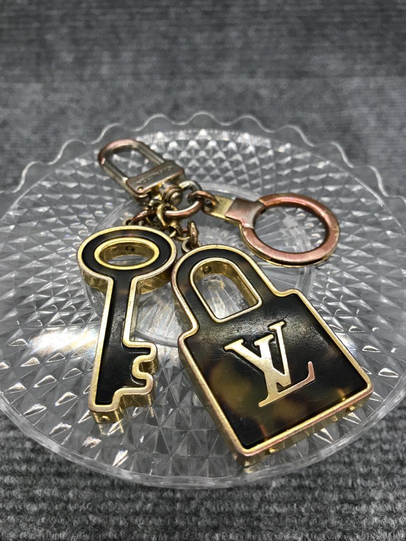 LOUIS VUITTON　キーホルダー　コンフィダンス　カデナ　385
