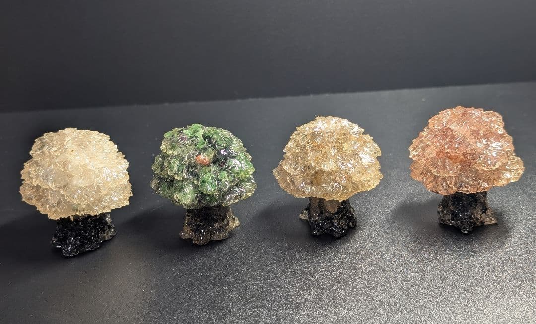 確認用癒やし可愛い細石☓樹脂木型置物4種類