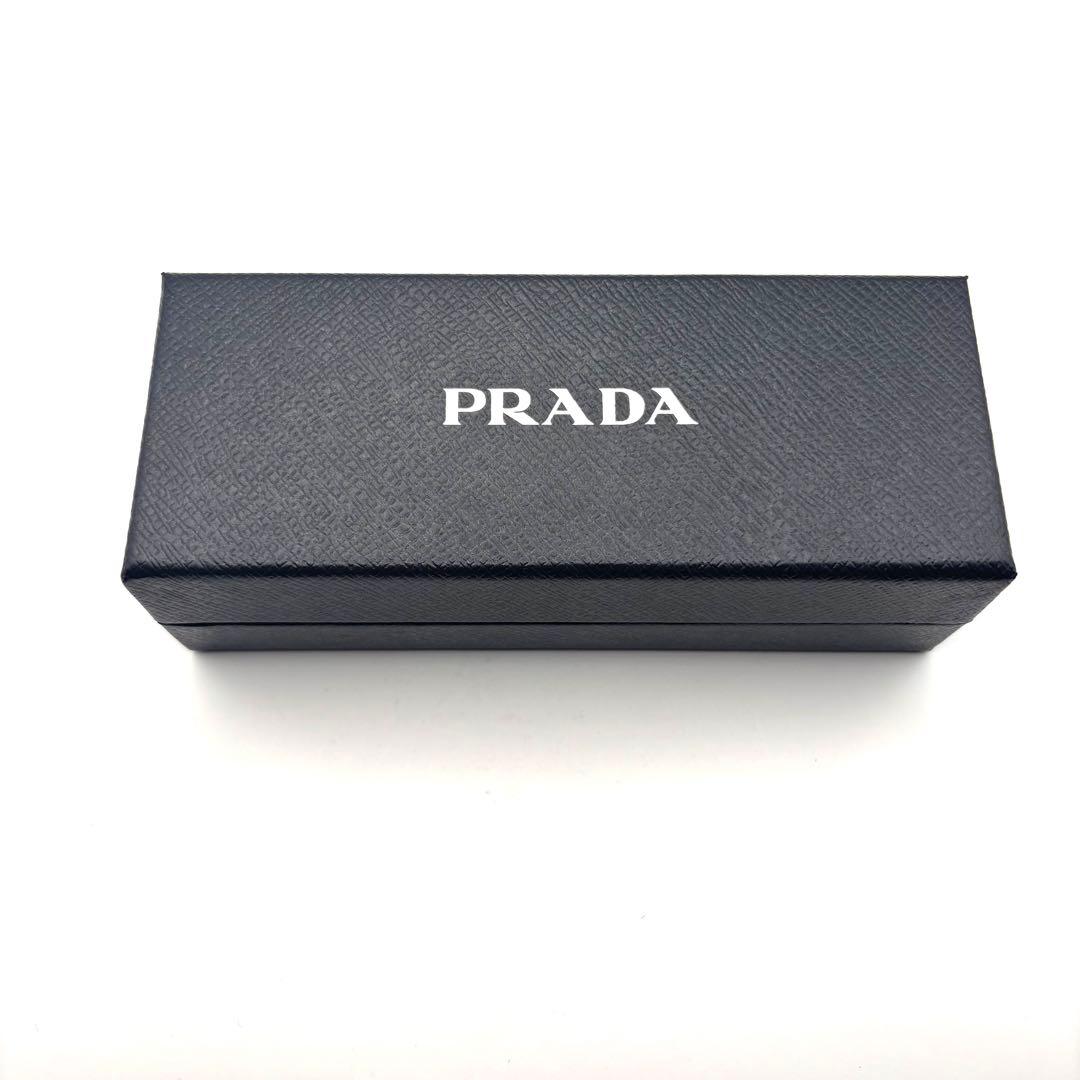 美品 プラダ キーホルダー 三角ロゴ キーリング サフィアーノ 箱 RFID