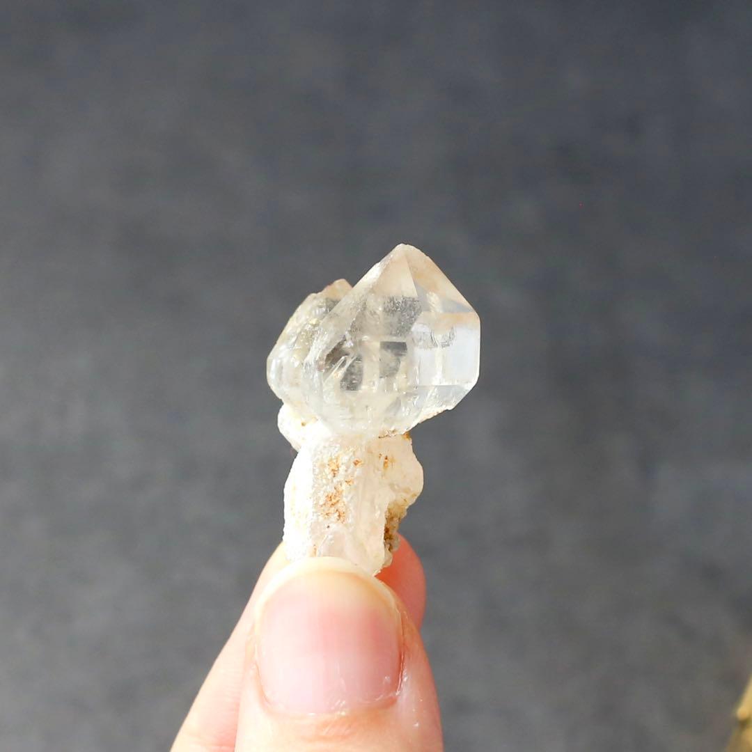 セプタークォーツ 松茸水晶 キノコ水晶 鉱物標本 原石 インテリア 王笏水晶