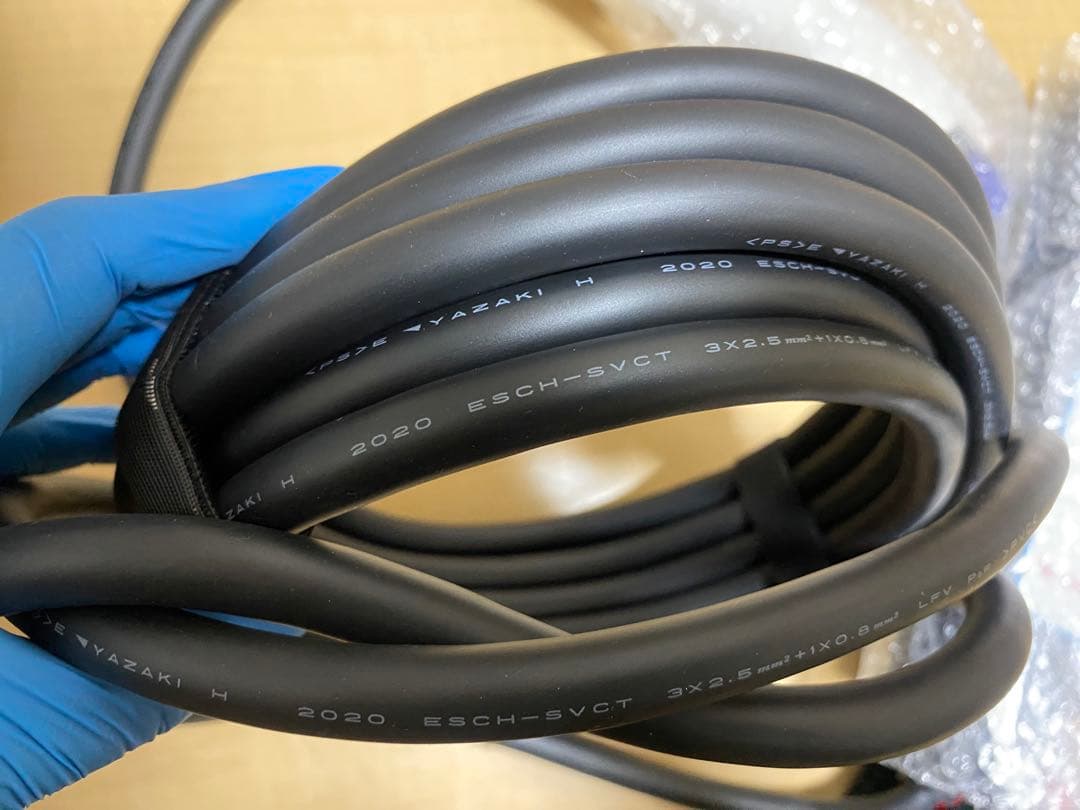 【最新型番】【新品、未使用品】 01 日産リーフ純正充電ケーブル　6WX0A