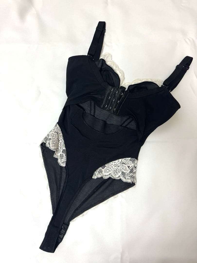 グラントイーワンズ ティーバックボディスーツ D70M