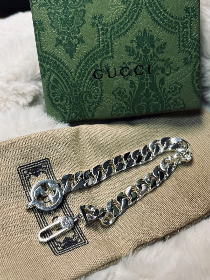 GUCCI シルバーブレスレット