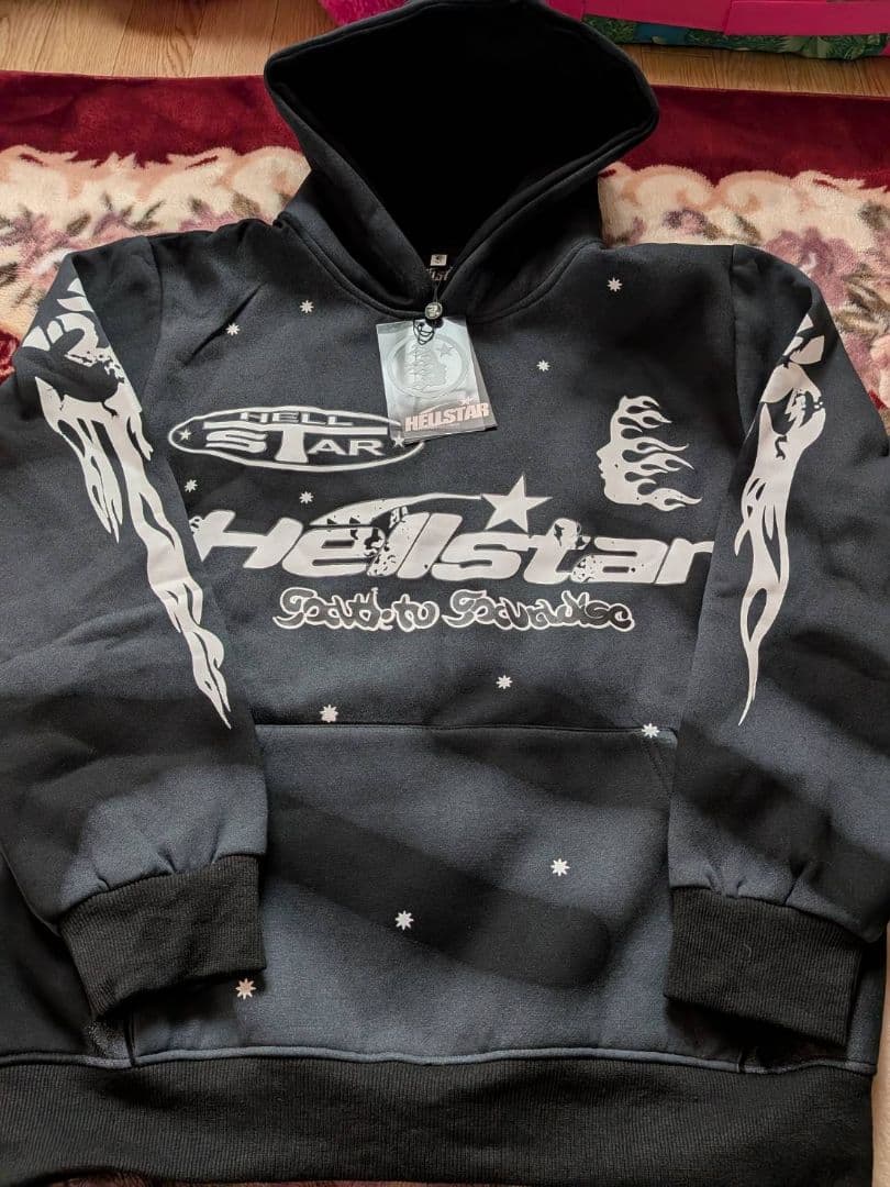 HELLSTAR フーディ ブラック 星と炎デザイン