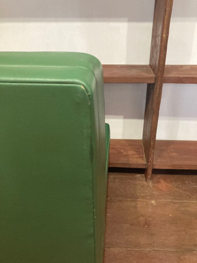 ☆ビンテージ☆オフィスソファ☆緑と黒がお洒落☆2脚セット