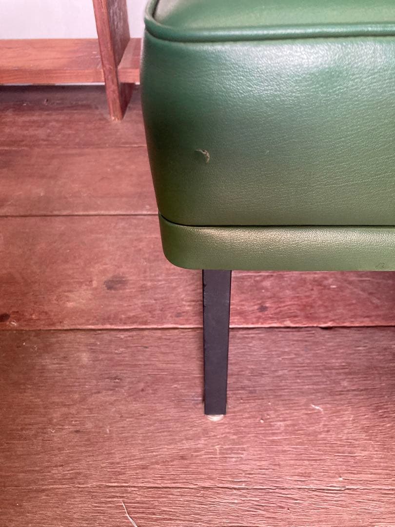 ☆ビンテージ☆オフィスソファ☆緑と黒がお洒落☆2脚セット