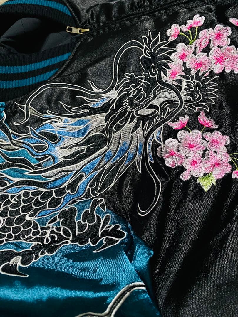 美品 未使用近い ROGUE 龍日本限定 スカジャン サテン vintage 青