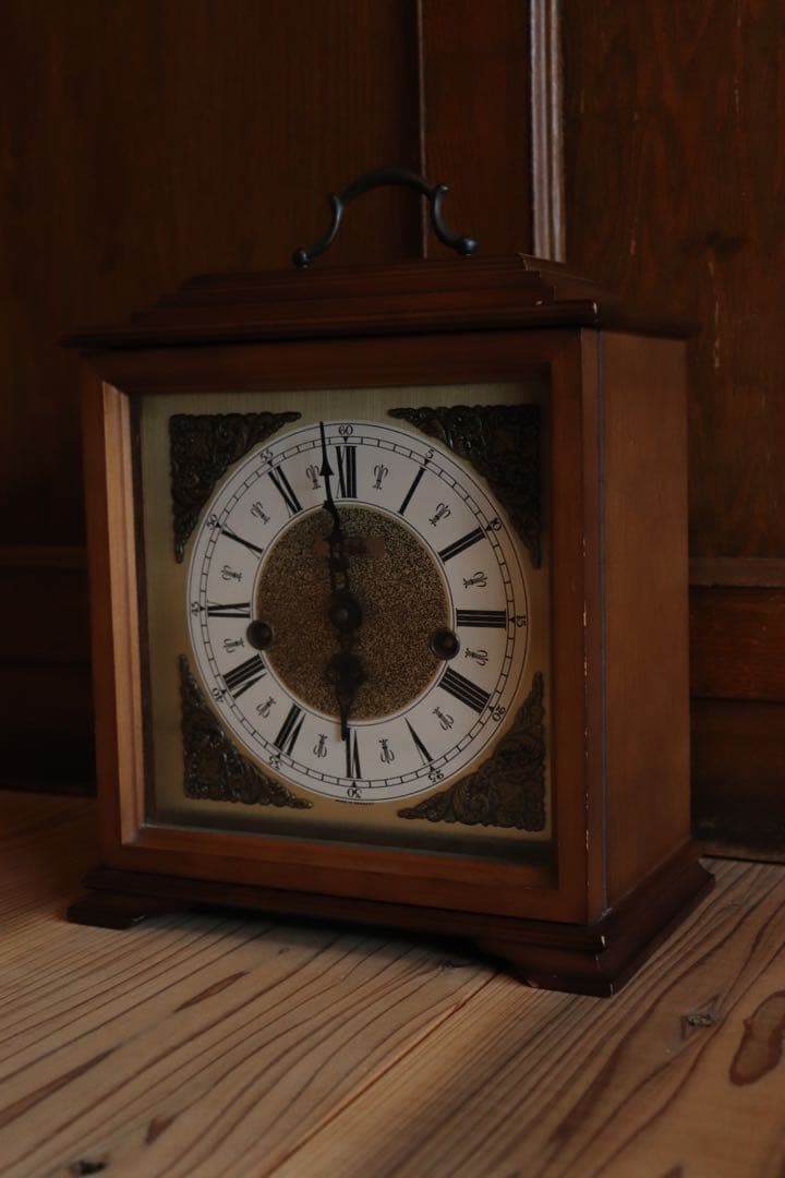 Hermle ヘルムレ 置時計 古時計  機械式 手巻き 南ドイツ ヴィンテージ