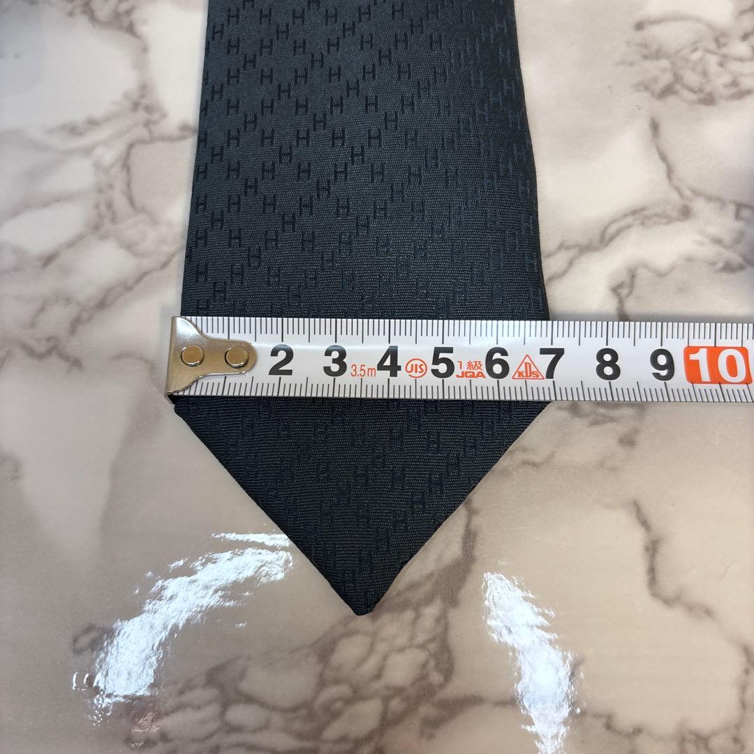 【極美品✨】HERMES ネクタイ　ファソネ　ブラック　黒色　H柄　細身　定番